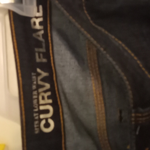 Jeans - Picture 2 of 7